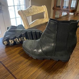Sorel women ankle boots